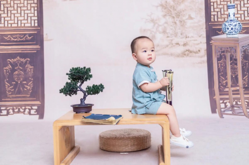 日喀则孕妇肚子上的黑线